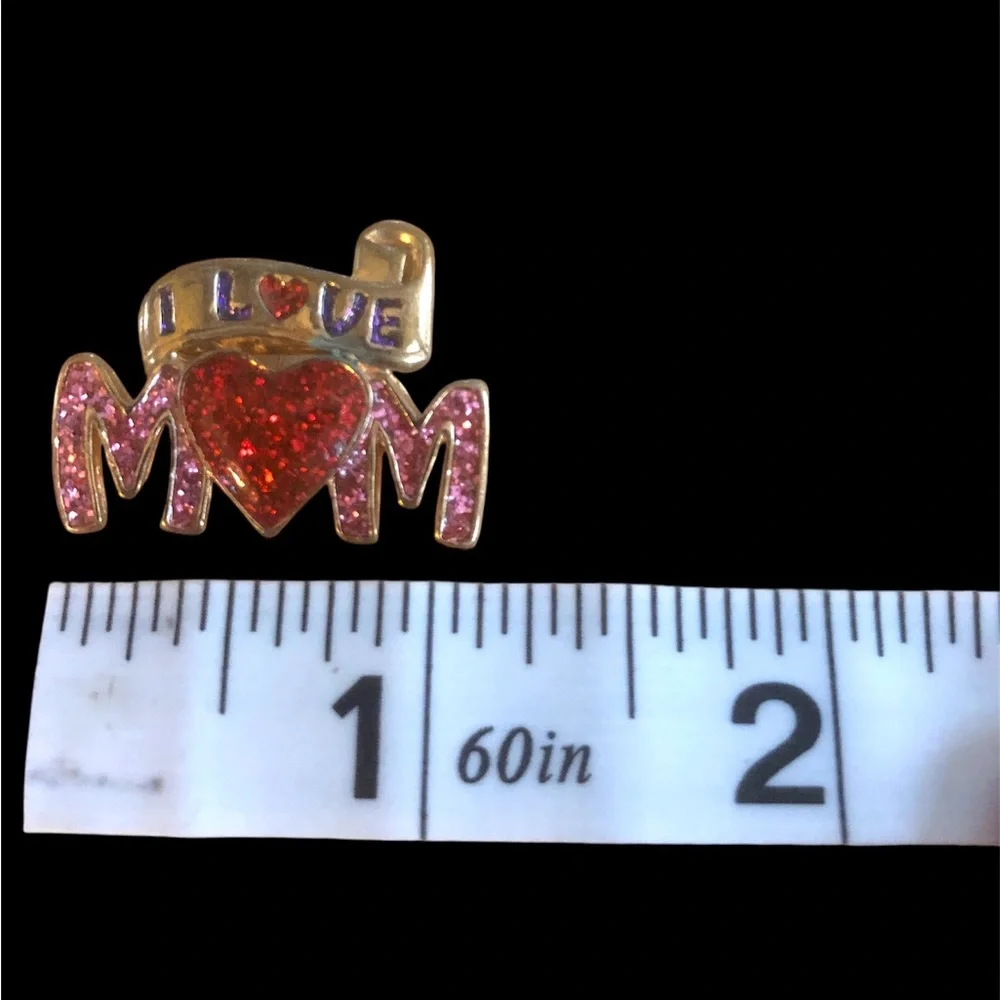 Grandmacore “I LOVE MOM”‎ vintage Gold tone pink red purple glitter Pin